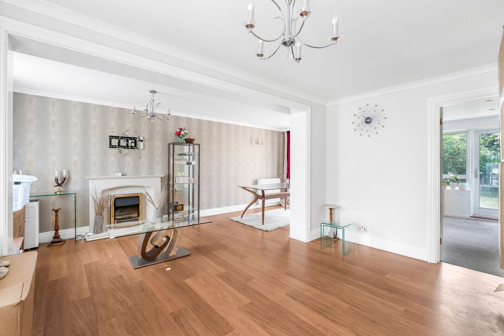 Property photo 3 of 16 Reception Room