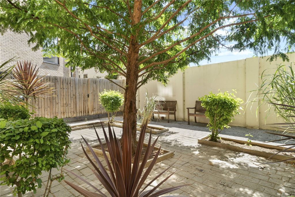 Property photo 3 of 13 Picture No. 36