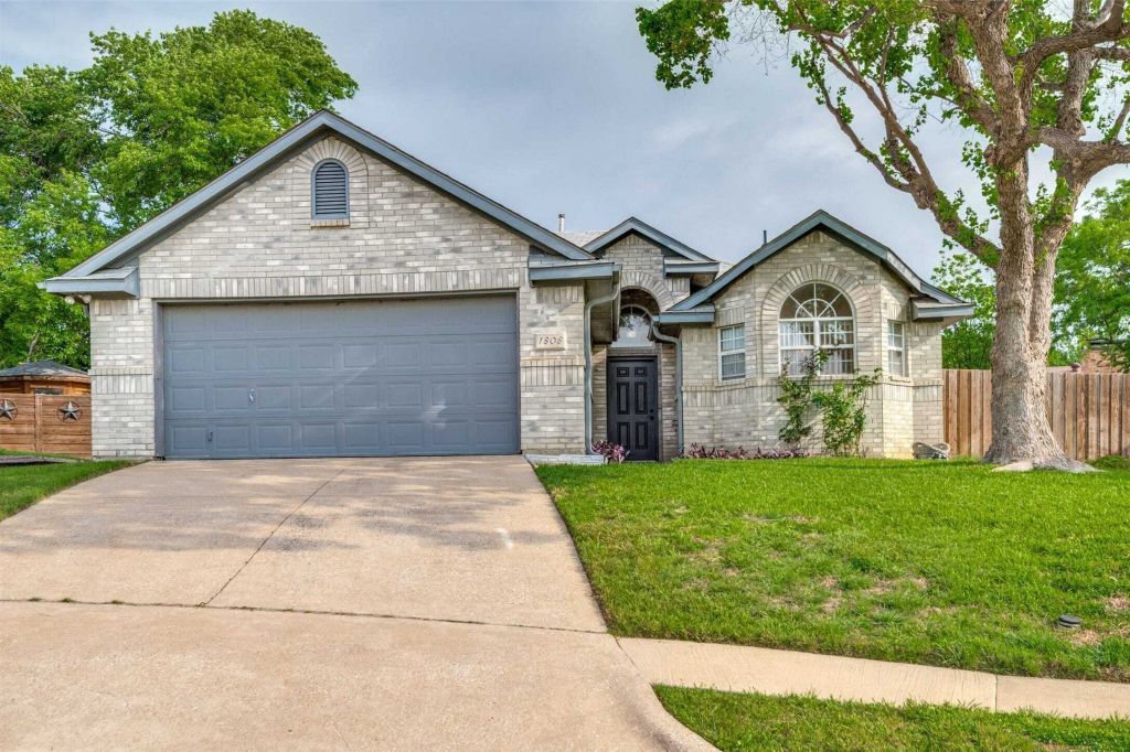 Property photo 1 of 20