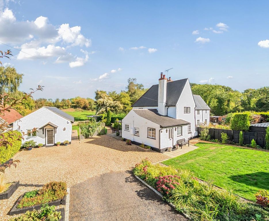 Property photo 1 of 21 84 Main Road Front.Jpg