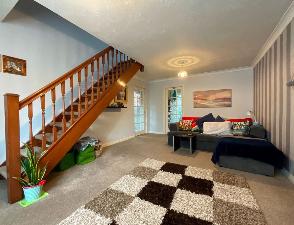 Property photo 3 of 19