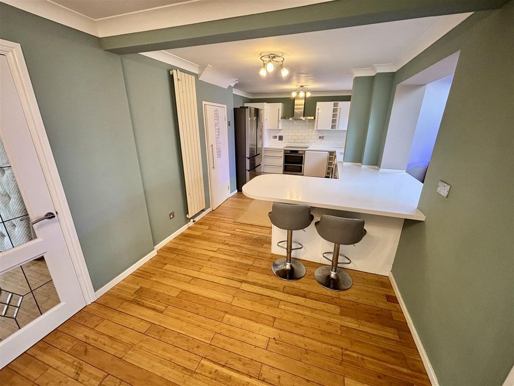 Property photo 2 of 22 Kitchen