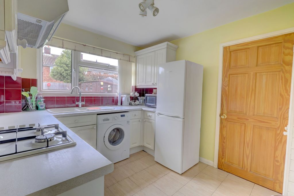 Property photo 3 of 13 Picture No. 10