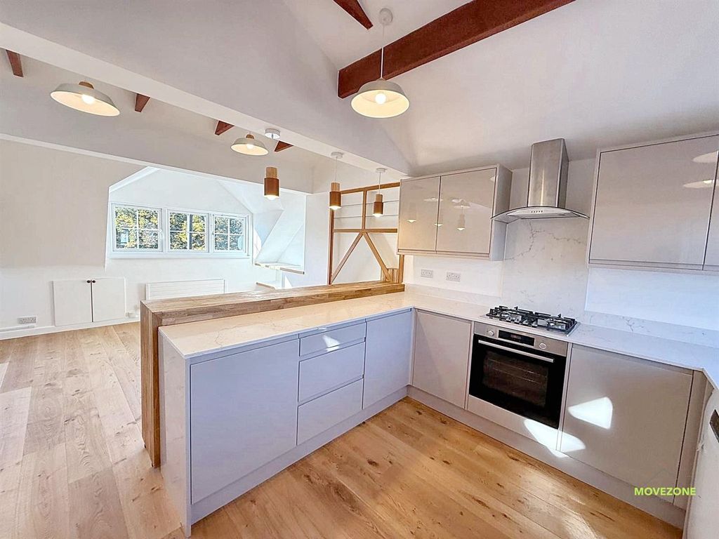 Property photo 1 of 9 2Eddf834-6E0c-449d-9A4F-2195270E6d05.Jpg