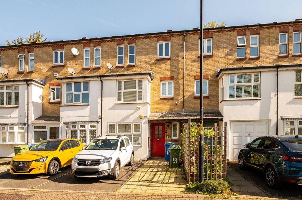 Property photo 2 of 3