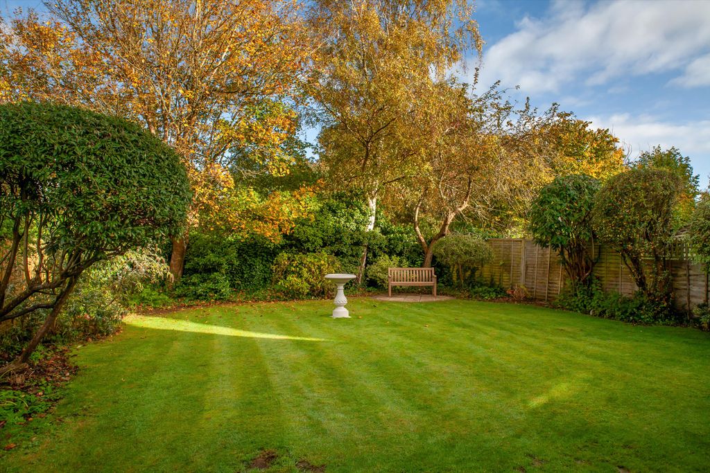 Property photo 2 of 23 Image