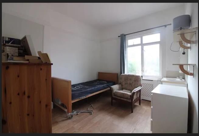 Property photo 2 of 11 Bedroom .Png