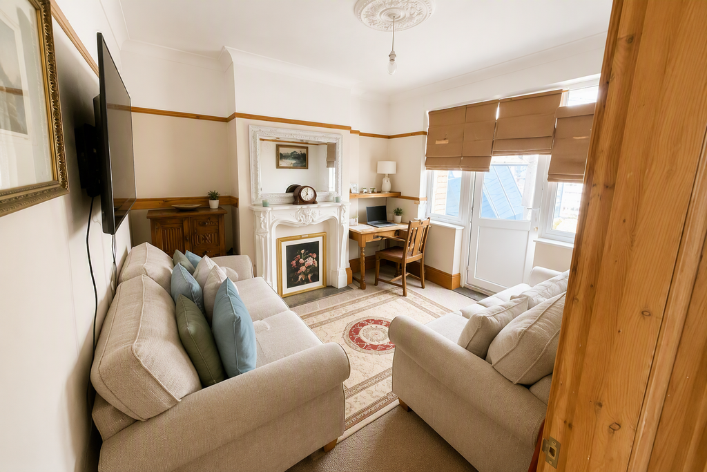 Property photo 1 of 8 Designer-20