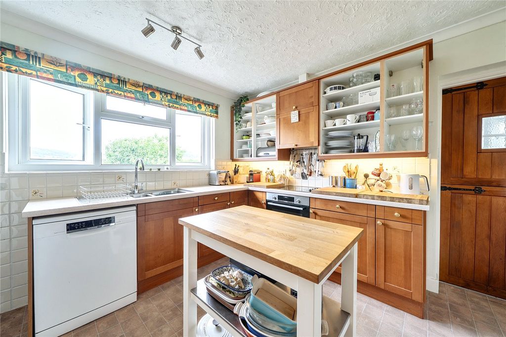 Property photo 3 of 19 Picture No. 12