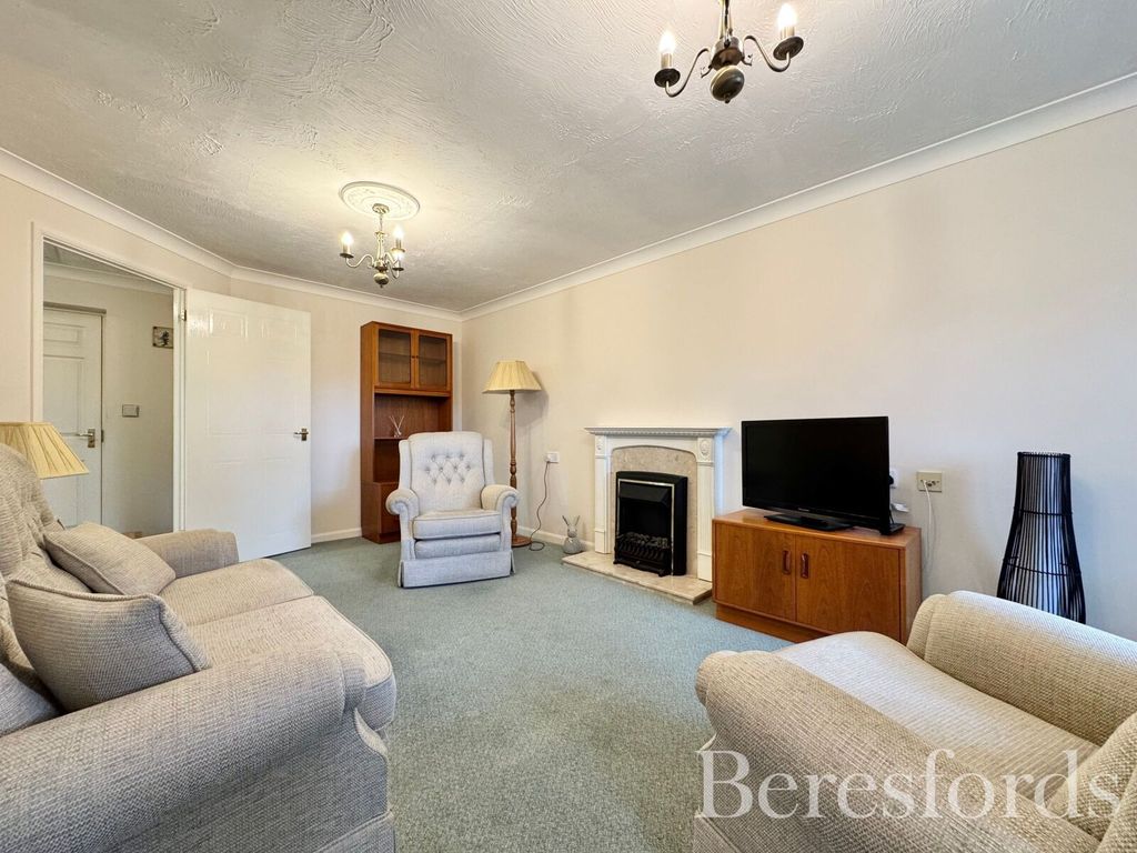 Property photo 3 of 11 Picture No. 01