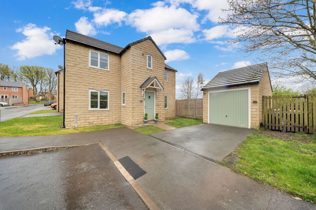 Property photo 1 of 30