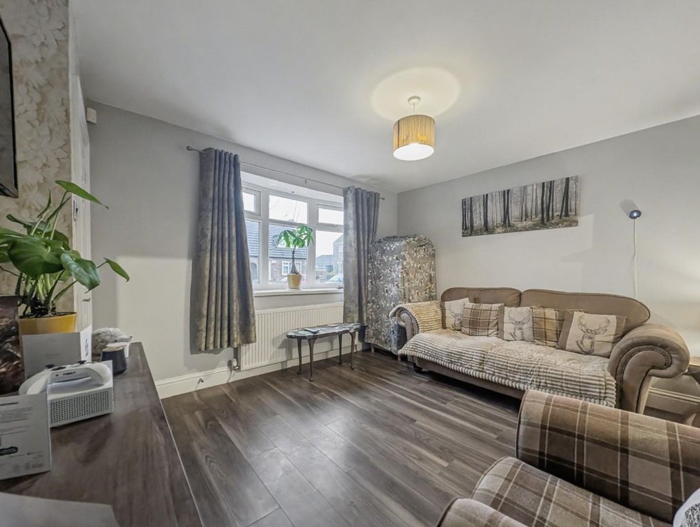 Property photo 3 of 18 20251216040848_008_Wbg0U.Jpg