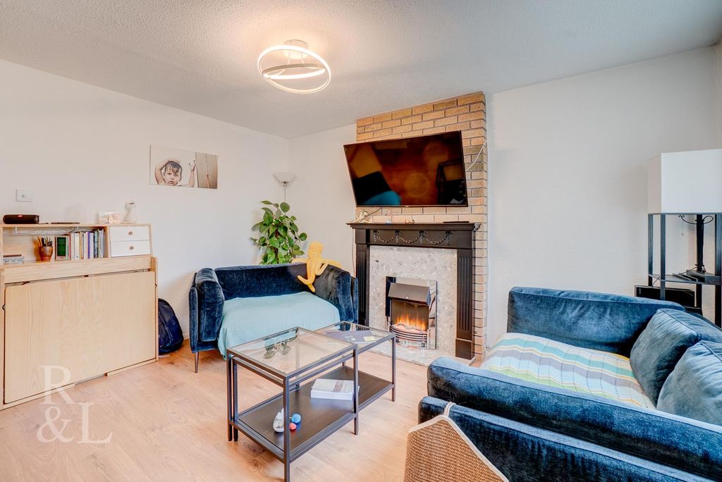 Property photo 3 of 15 Batched (10).Jpg