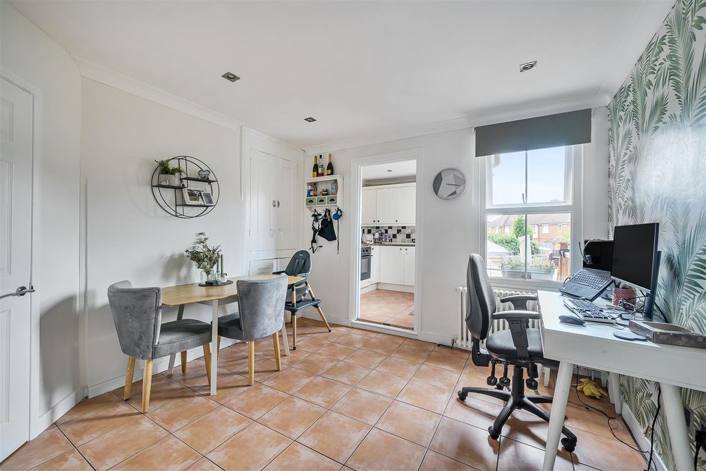 Property photo 2 of 16 1341212-3-68Adc83193d39.Jpg