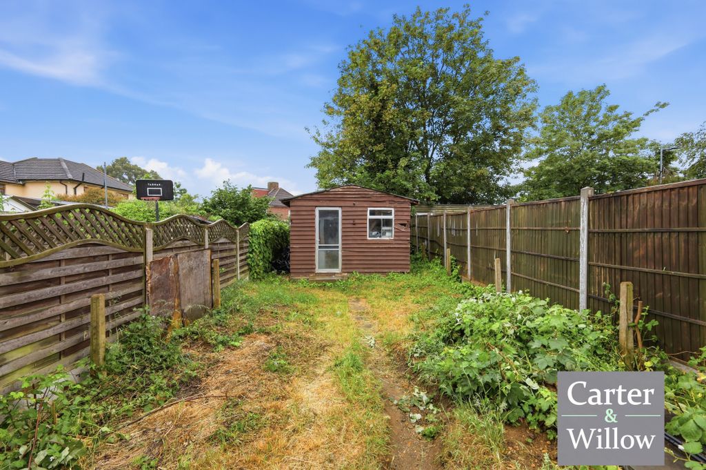 Property photo 2 of 11