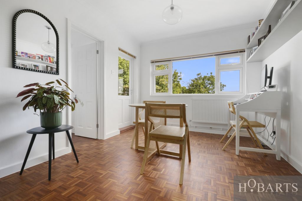 Property photo 3 of 12 Gallery
