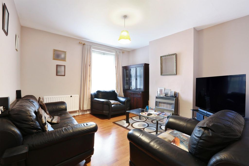 Property photo 2 of 11 Ach_0517.Jpg
