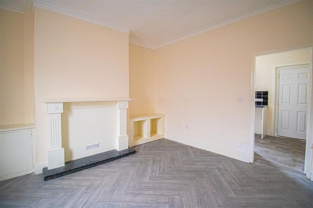 Property photo 2 of 9 Reception