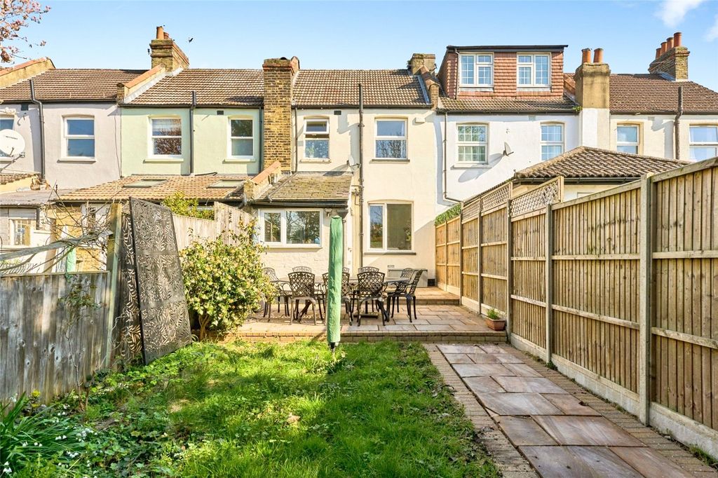 Property photo 3 of 31 Picture No. 74