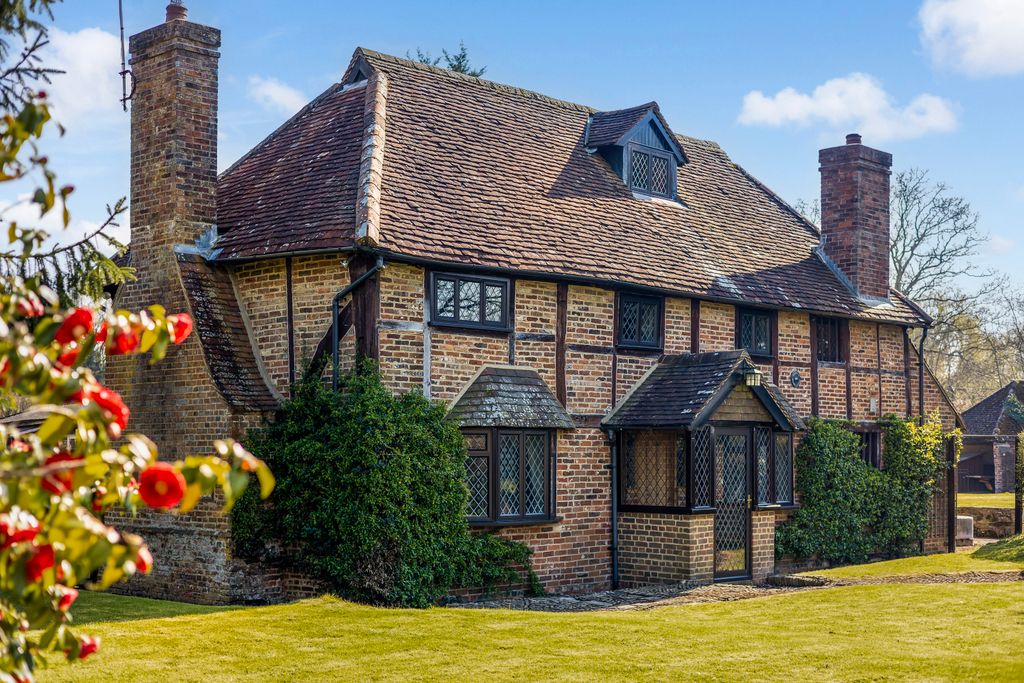 Additional image 28 of 4 bed detached house for saleHare Lane, Lingfield RH7