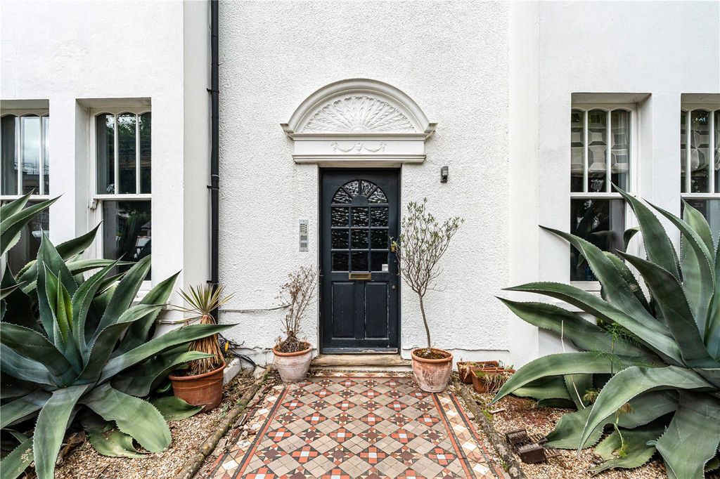 Property photo 2 of 11 Picture No. 03