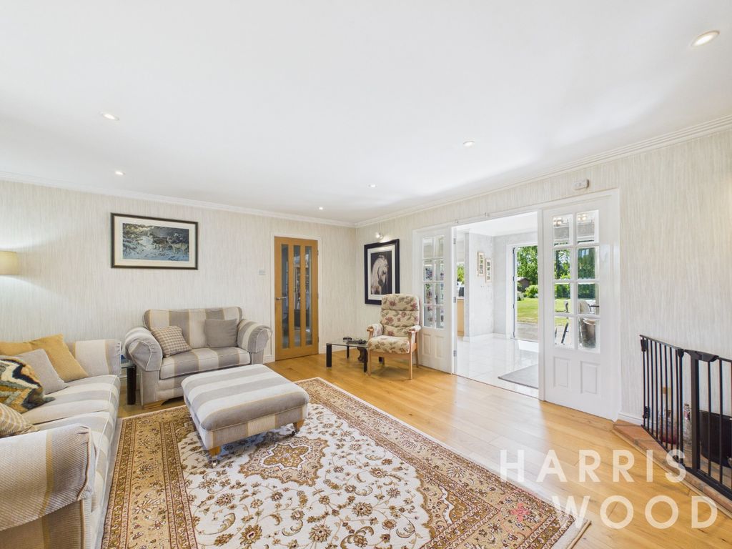 Property photo 3 of 42 4488384