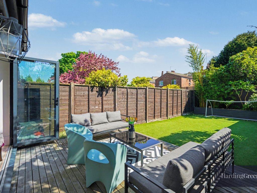 Property photo 3 of 16