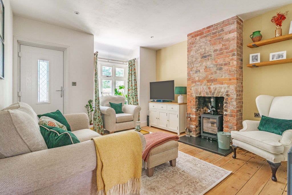 Property photo 2 of 15 Sitting Room