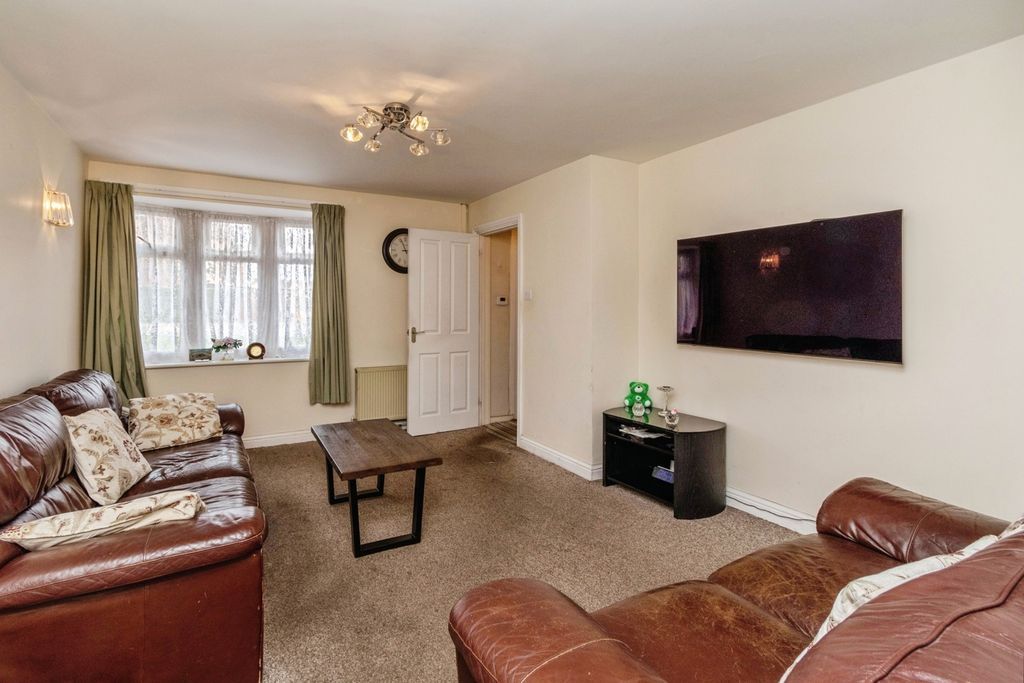 Property photo 3 of 14 Pbox-Img.Jpg
