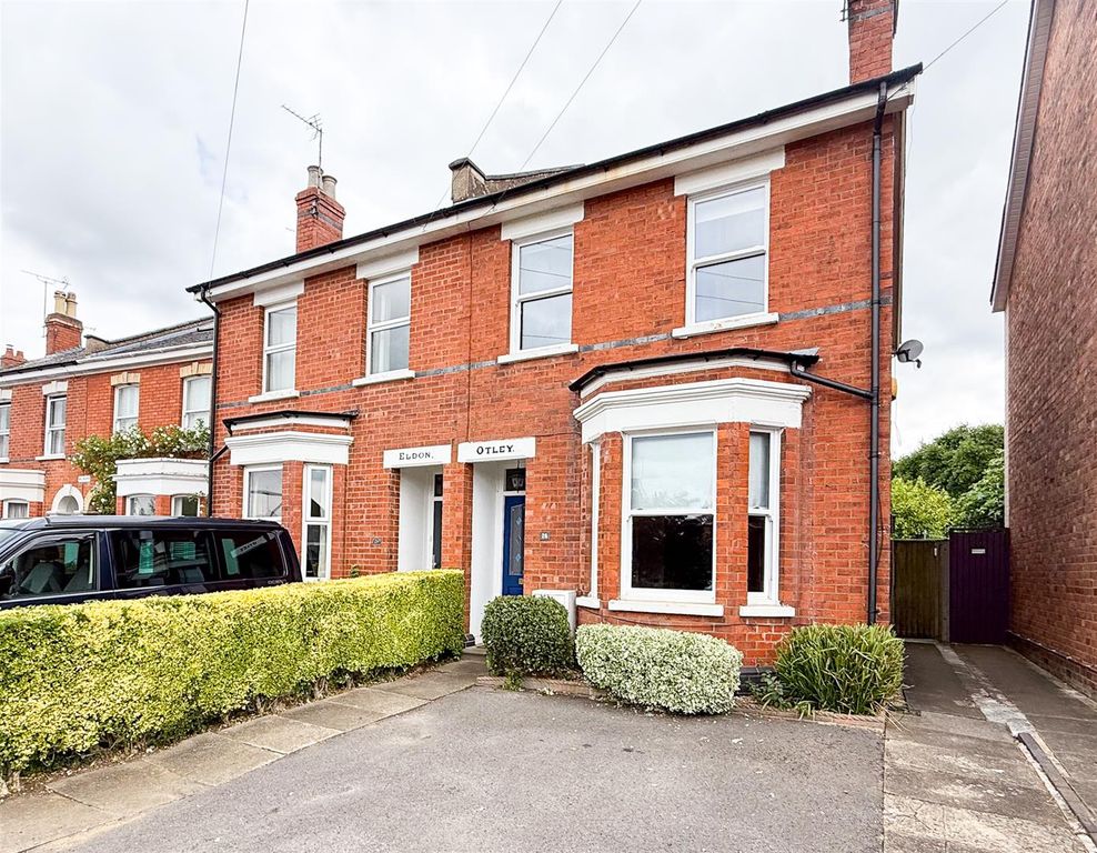 Property photo 1 of 20 External