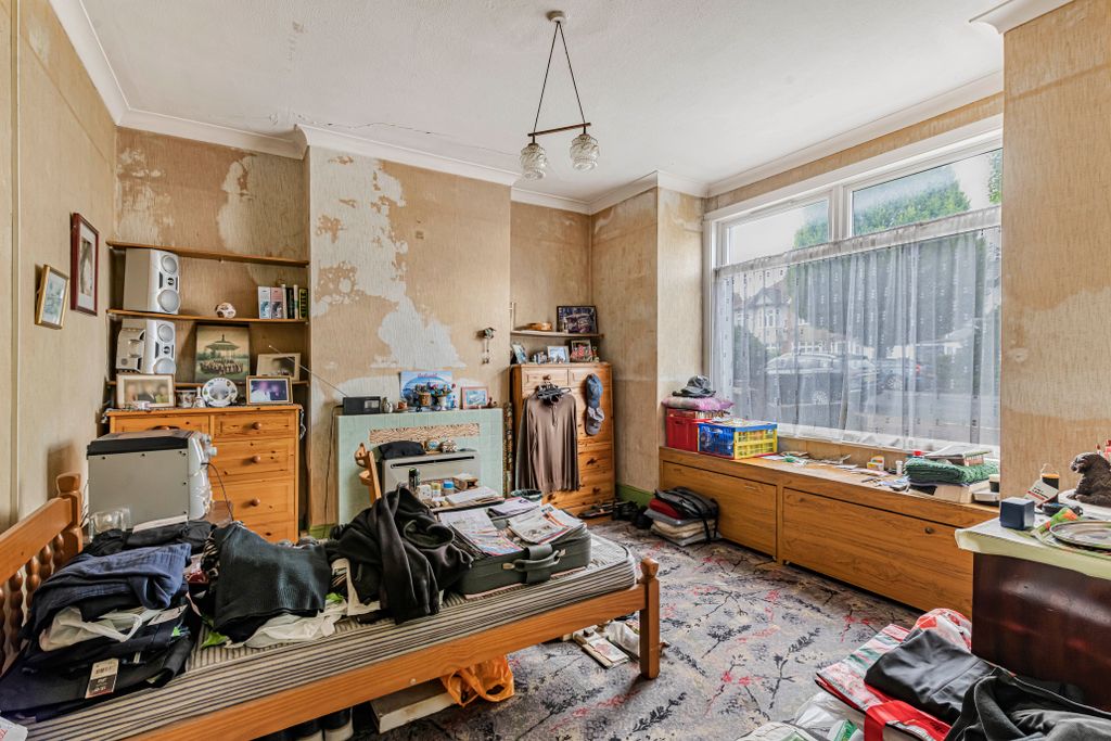 Property photo 2 of 18 Lounge