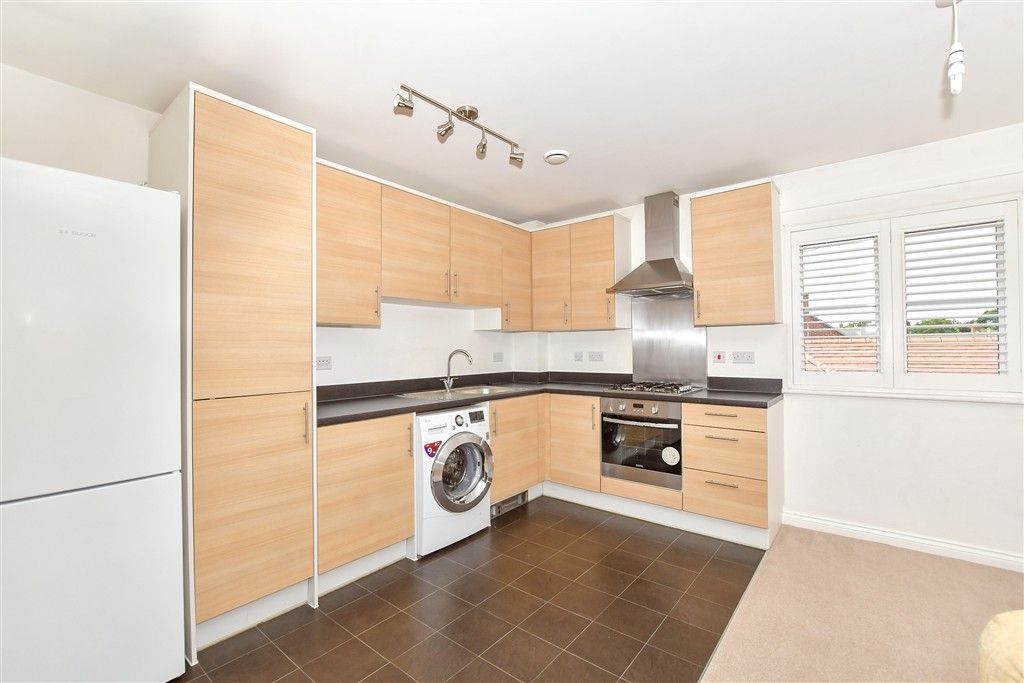 Property photo 1 of 4 Lounge/Kitchen/Dining