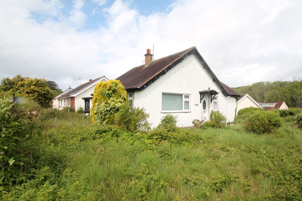 Property photo 2 of 21