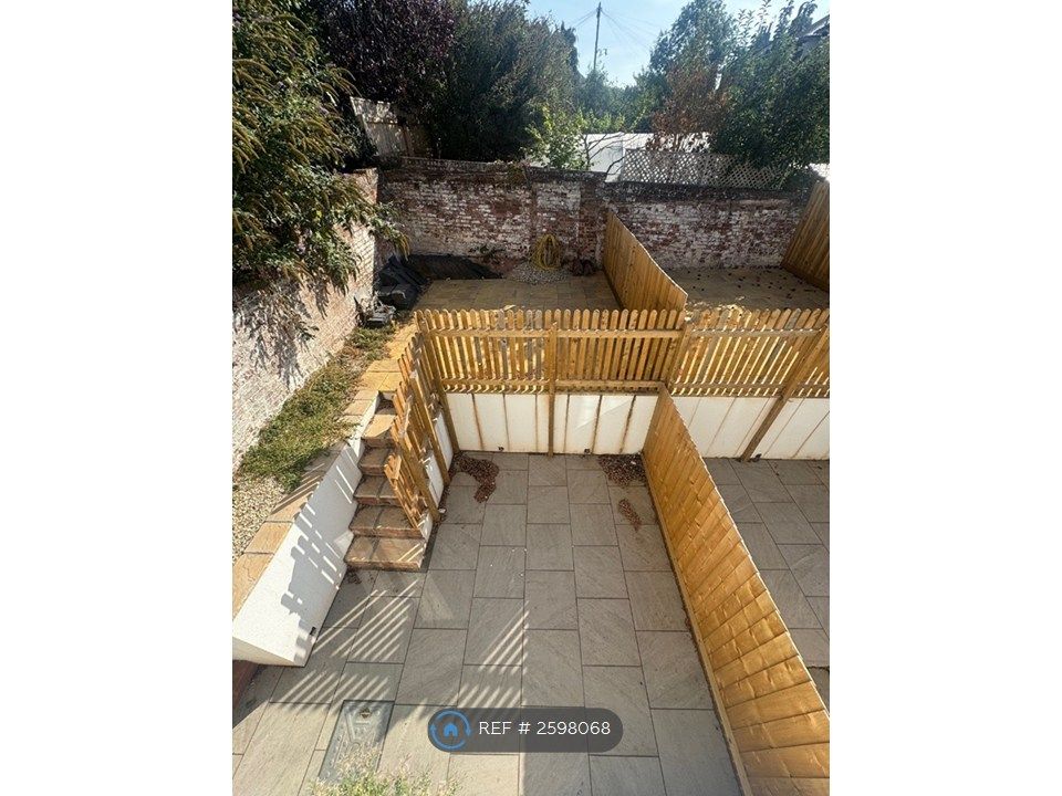 Property photo 3 of 7