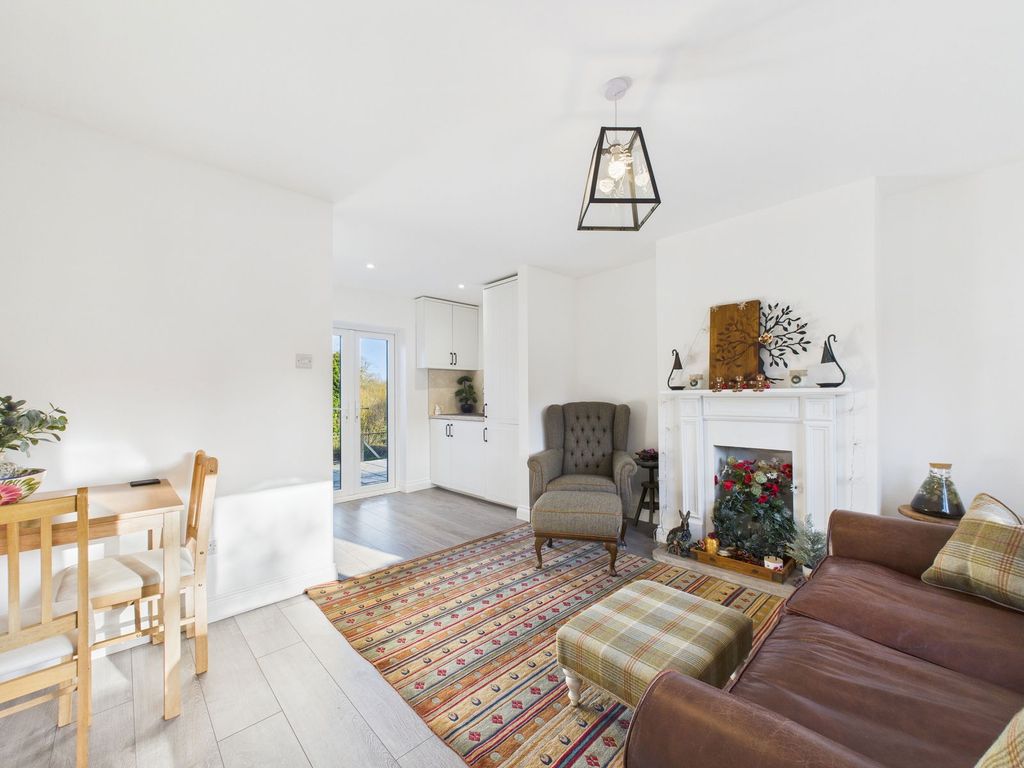 Property photo 3 of 21