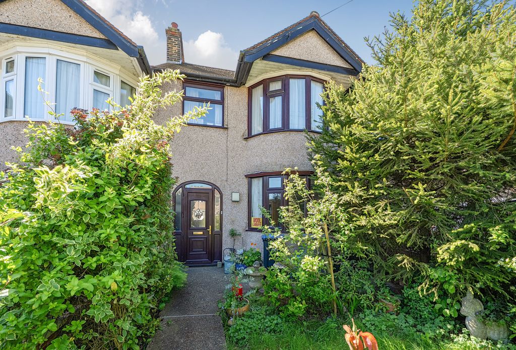 Property photo 2 of 13 1449591-18-69F1Df...