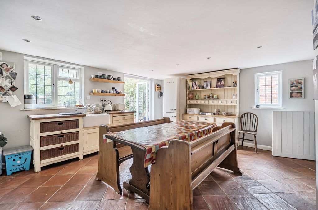 Property photo 3 of 17 1359075-4-68E9639...