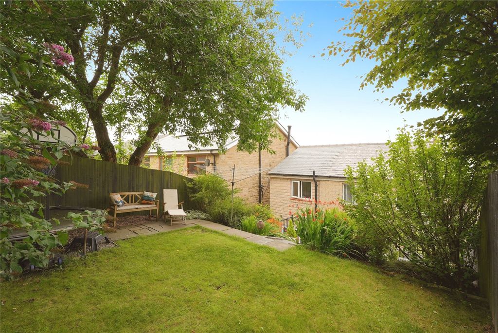Property photo 3 of 17 Picture No. 20