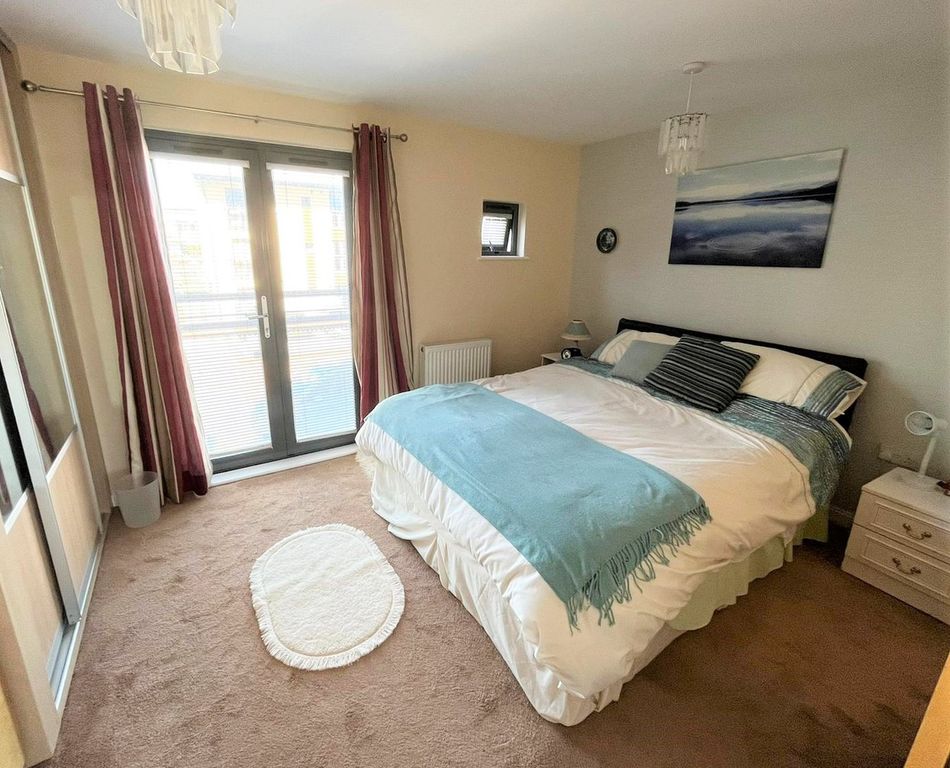 Property photo 3 of 11