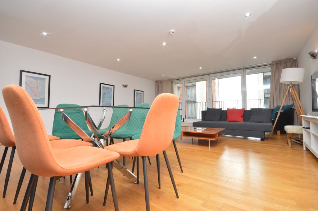 Property photo 1 of 14 3 Double Bedroom Apartment To Rent