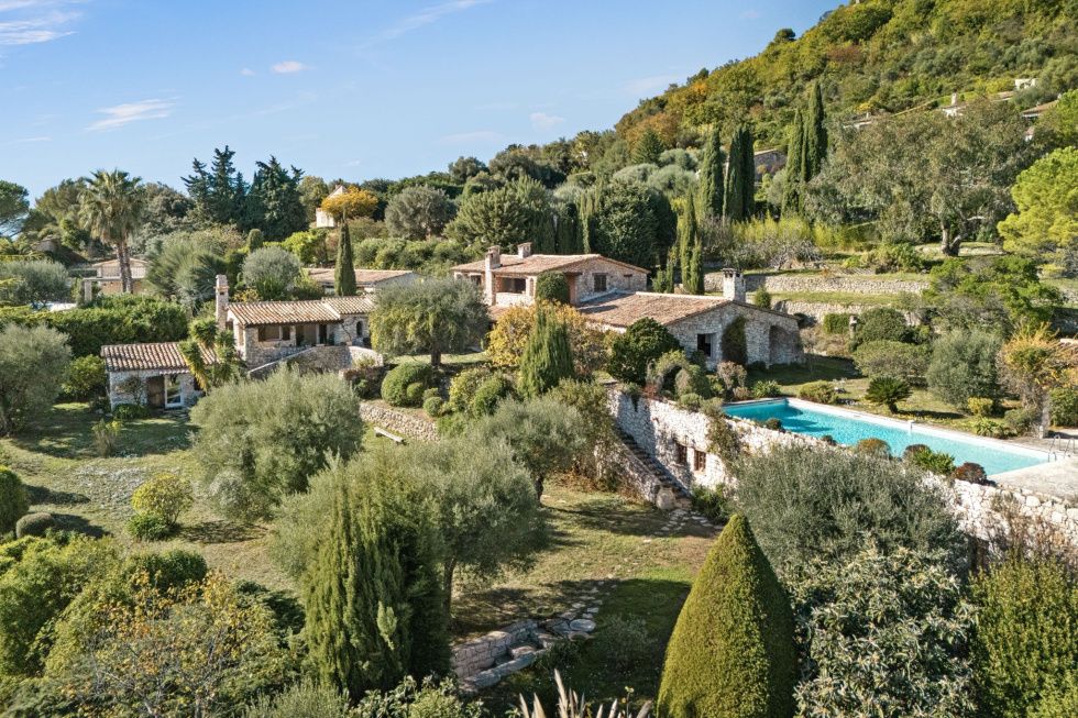 Property photo 1 of 19