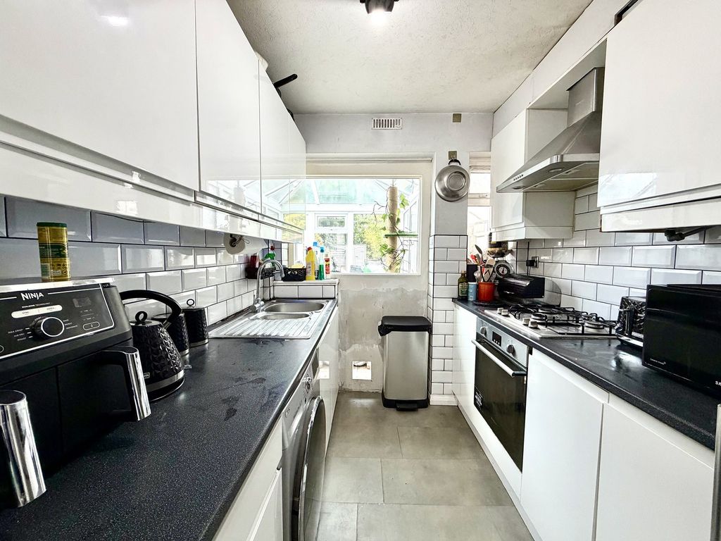 Property photo 3 of 10 Not Specified