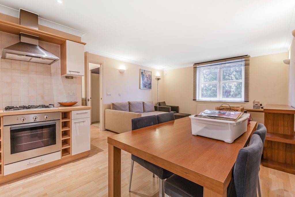 Property photo 2 of 7 669871 (2)