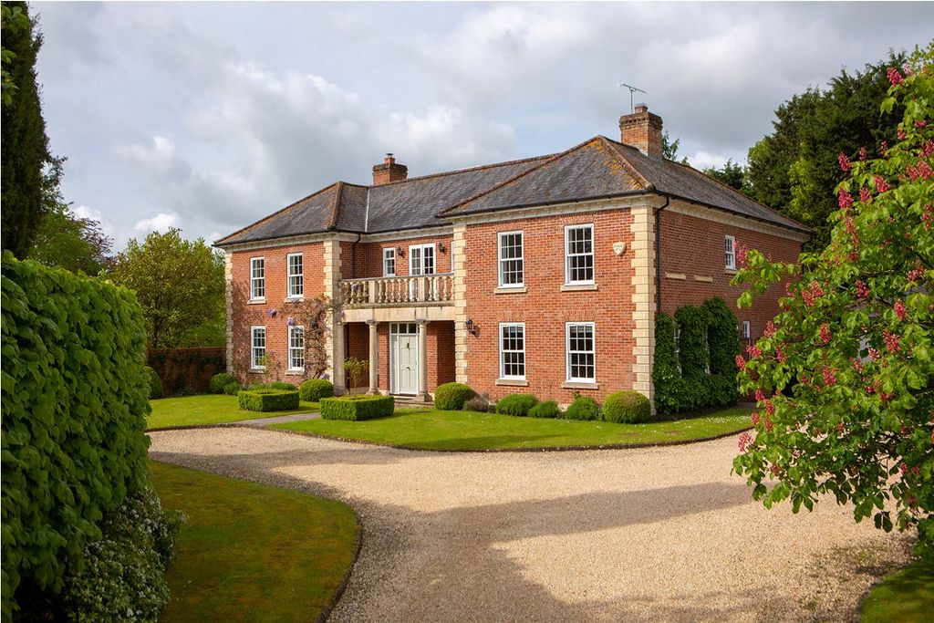 Property photo 1 of 15 Front Elevation