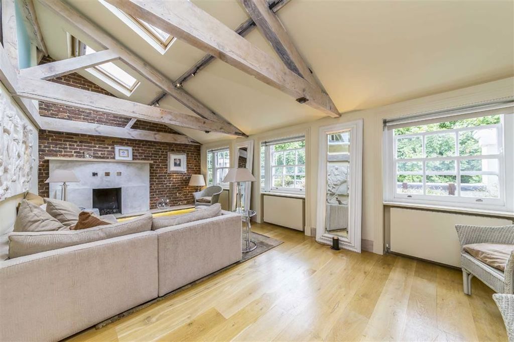 Property photo 2 of 5