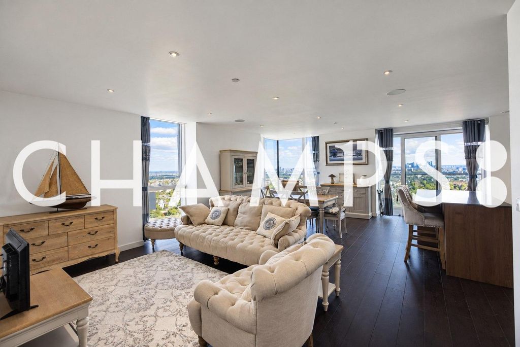 Property photo 1 of 10 3 Bed Flat To Rent Skyline Apartments, London N4