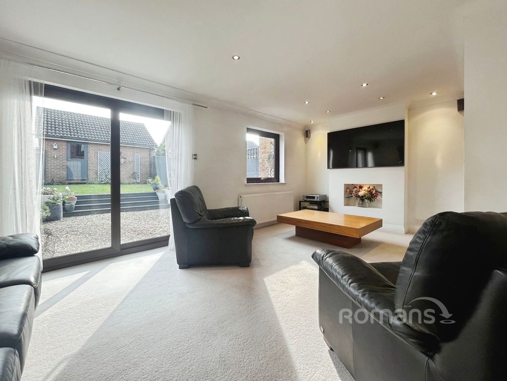 Property photo 2 of 15 Pbox-Img.Jpg