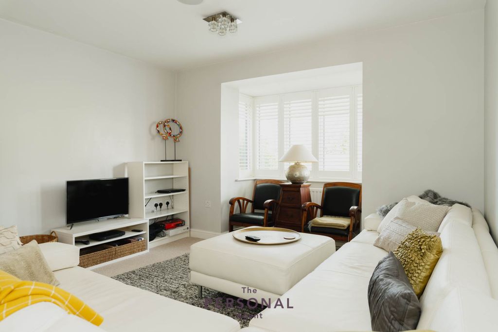 Property photo 3 of 16