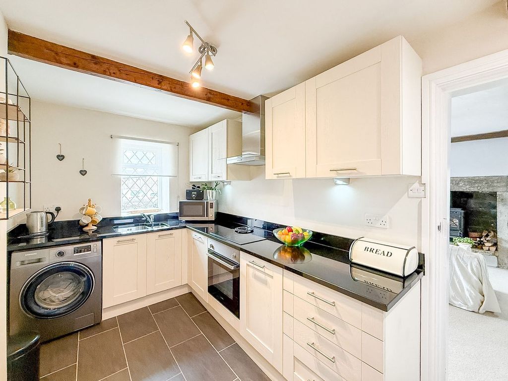 Property photo 3 of 24