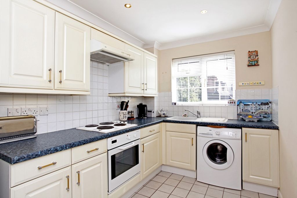 Property photo 3 of 13